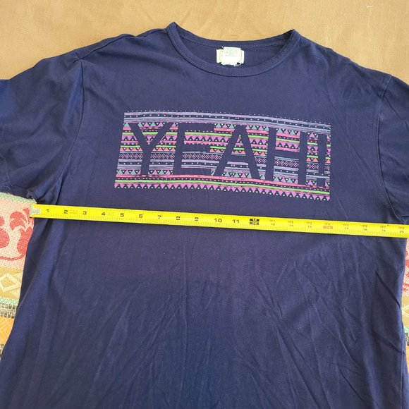 YEAH Aztec Print Western Graphic Tee - Picture 8 of 8